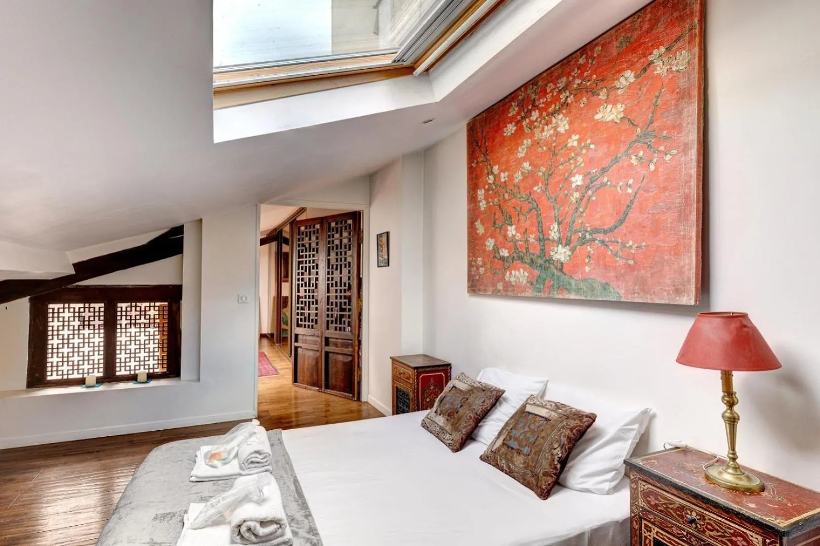 Apartment 259 Suite Suzy - Superb Duplex In Paris France